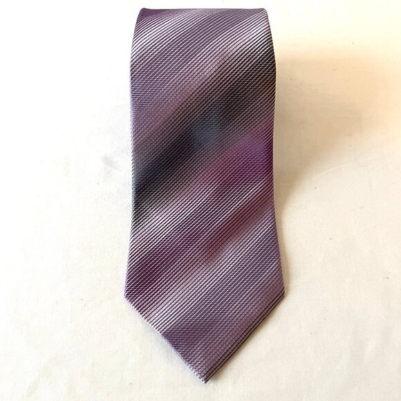 Geoffrey Beene 100% Silk Necktie, Stain Resistant, Purple, Black & Silver, EUC! - Picture 9 of 11